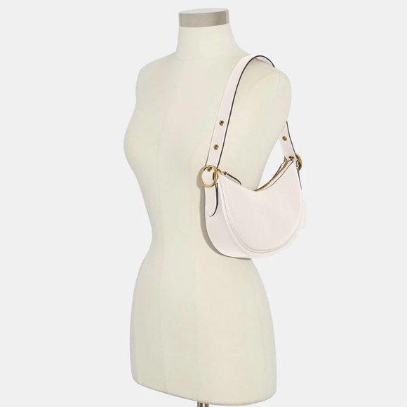 COACH Luna leather shoulder bag in Chalk - Picture 6 of 11